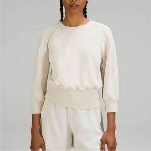 Lululemon Softstreme Ribbed-Hem Pullover in natural ivory size 2